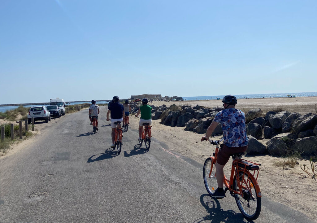 visiter saint pierre la mer en louant votre vélo