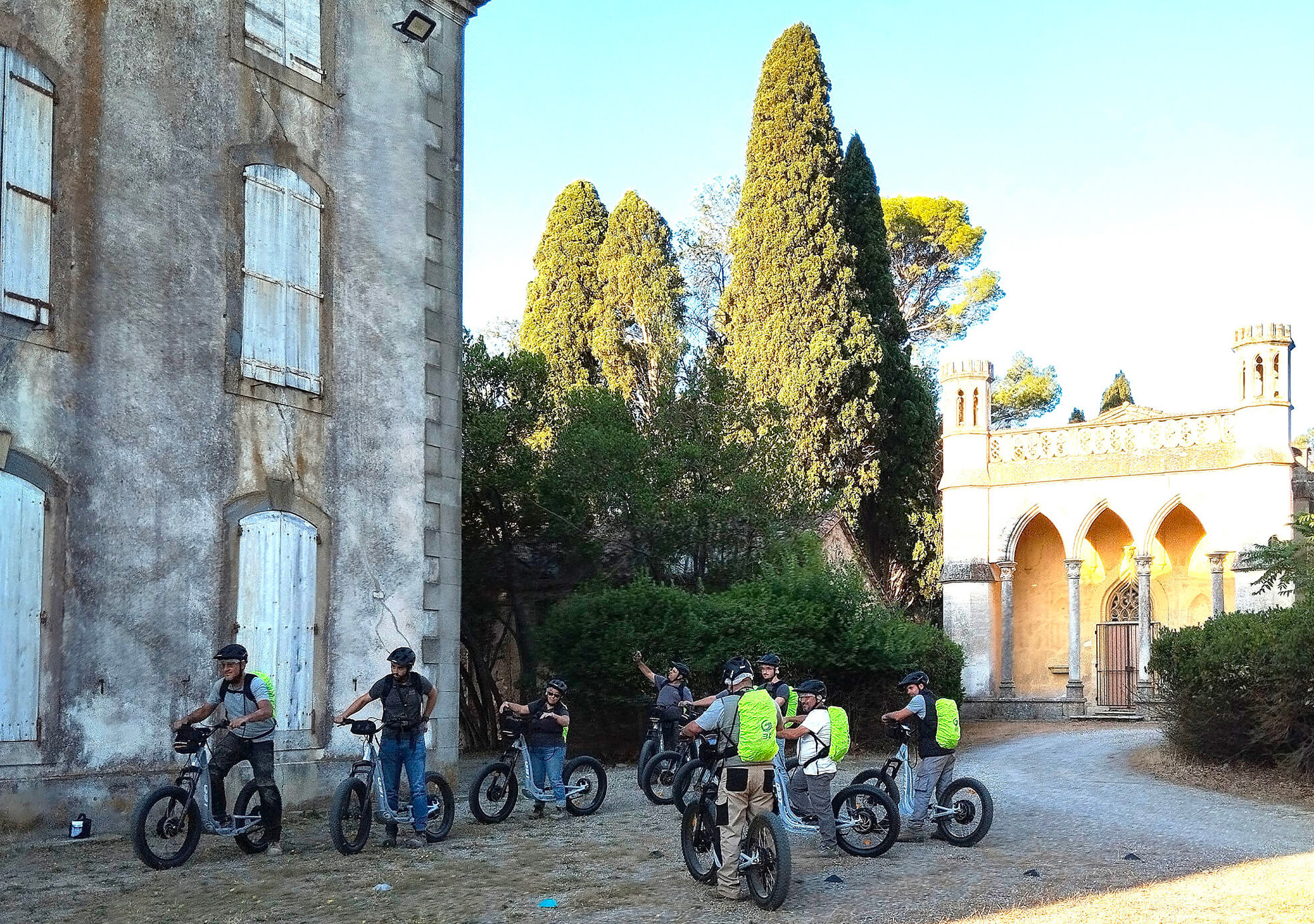 expérience de groupe en trottinette électrique tout terrain au domaine de sérame lézignan