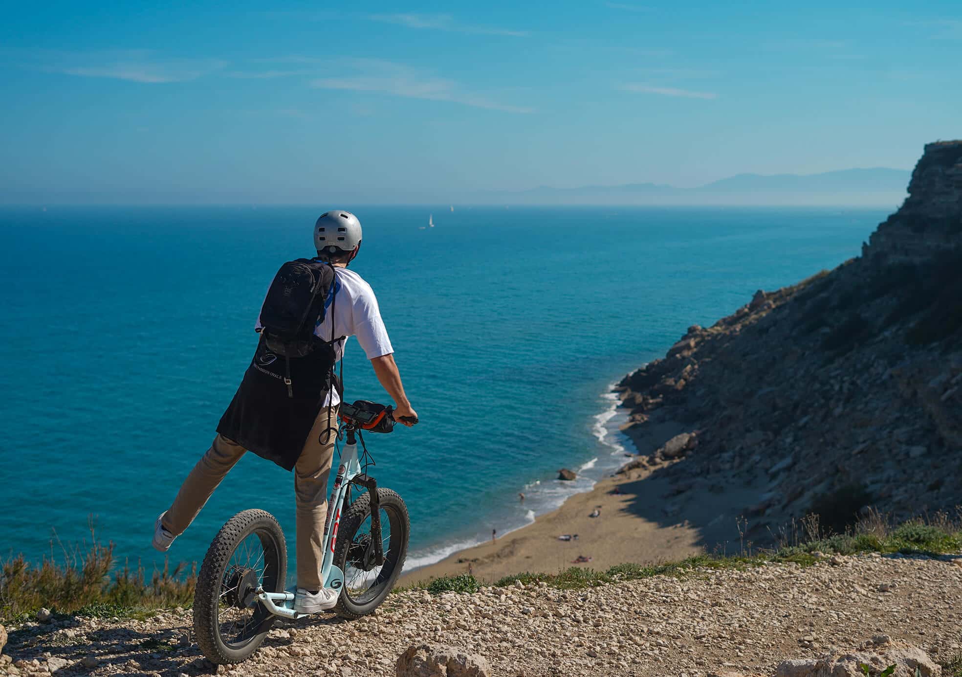 balade en trottinette électrique tout terrain falaise de leucate